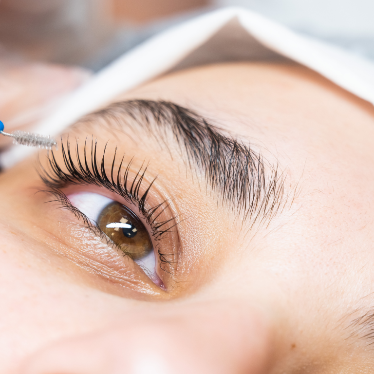 Lash Lifting